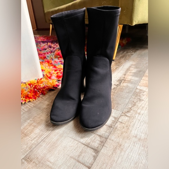 Forever, 21 heeled black boot size 7 1/2 - Picture 14 of 14